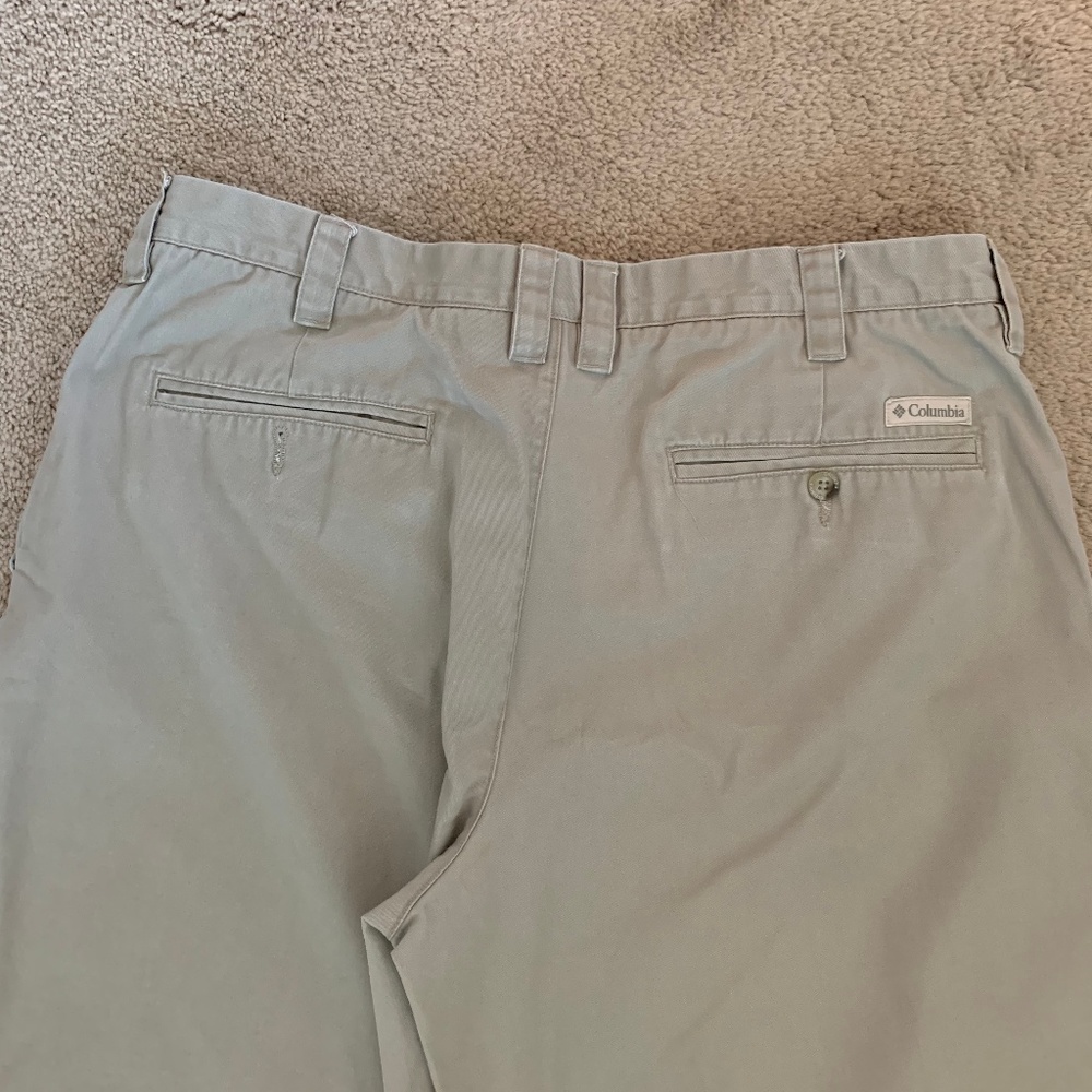 Mens Columbia khaki pants